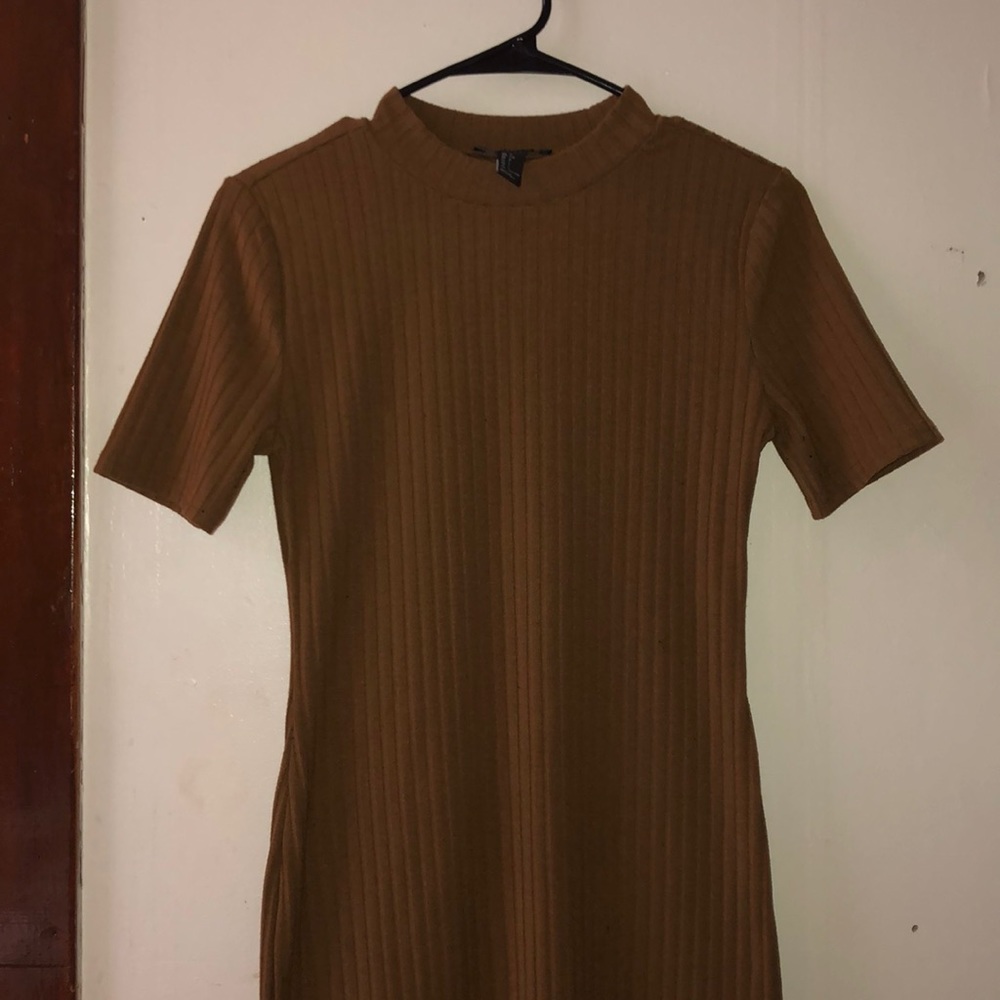 Brown dress